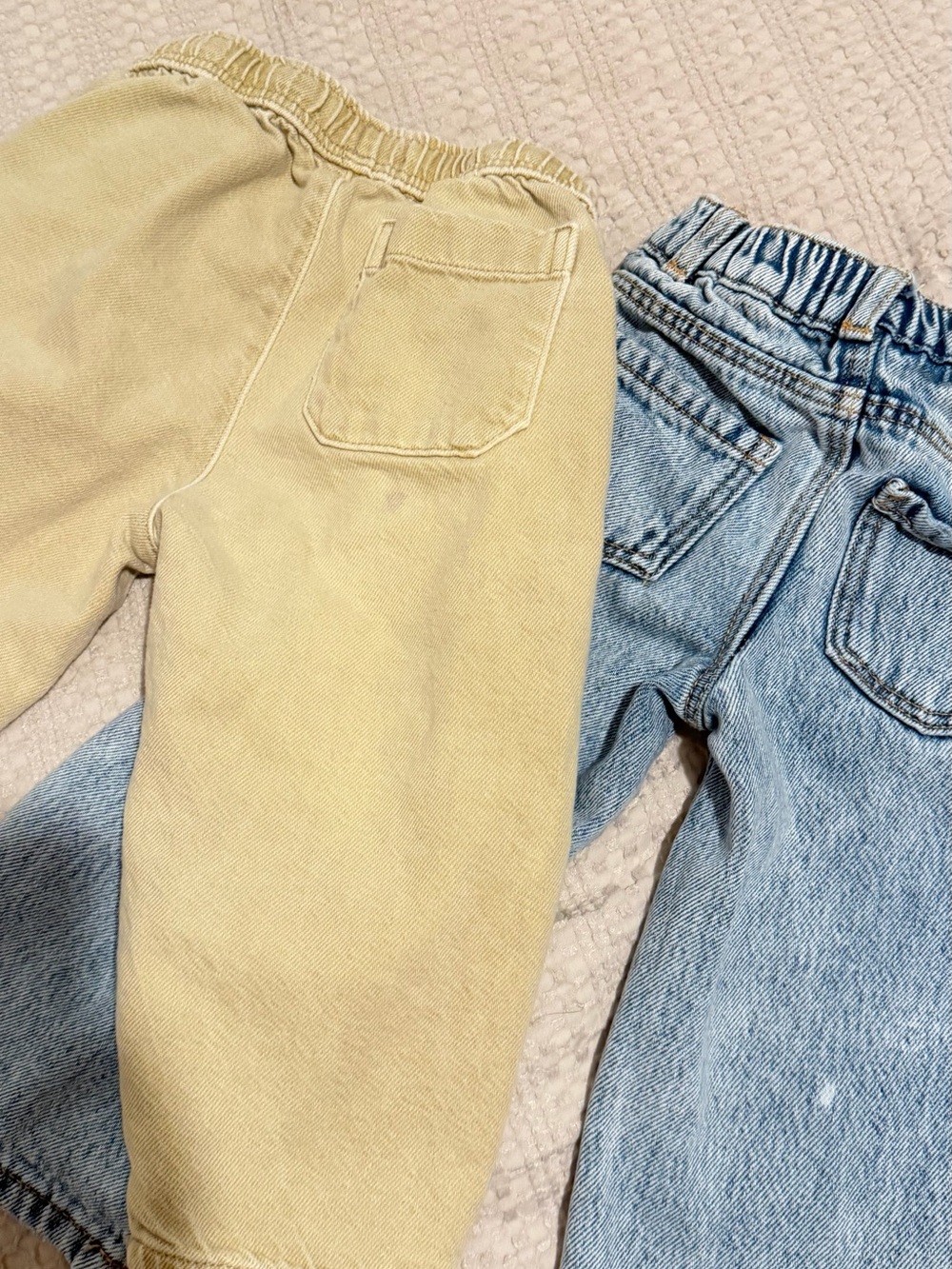 Zara Kids Elastic-Waist Jeans in Cream and Light Blue Denim